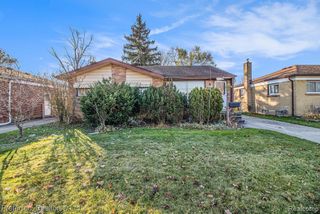 32151 Grandview Avenue, Westland, MI 48186