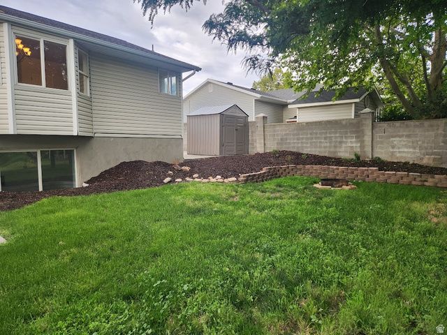 5914 VALLEY POINT DR, West Valley City, UT 84128