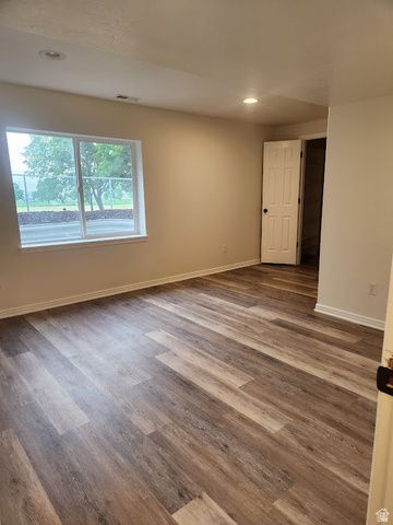 5914 VALLEY POINT DR, West Valley City, UT 84128