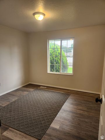 5914 VALLEY POINT DR, West Valley City, UT 84128
