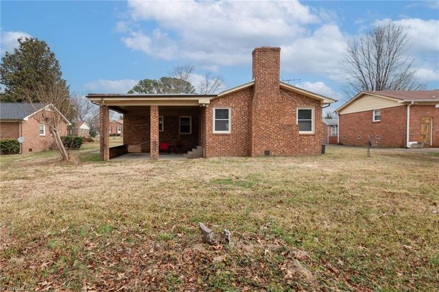 1312 Rotherwood Road, Greensboro, NC 27406