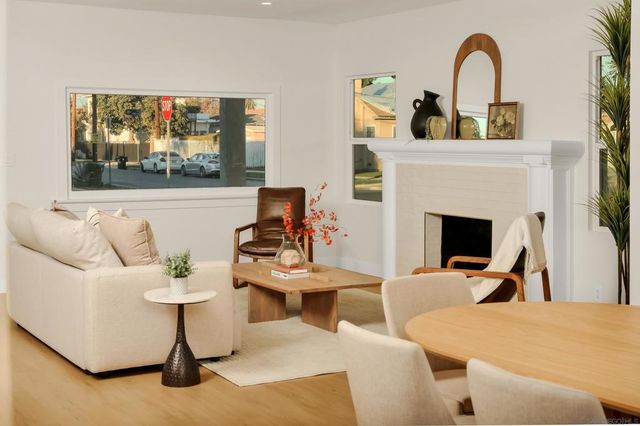 1900 W 41St St, Los Angeles, CA 90062