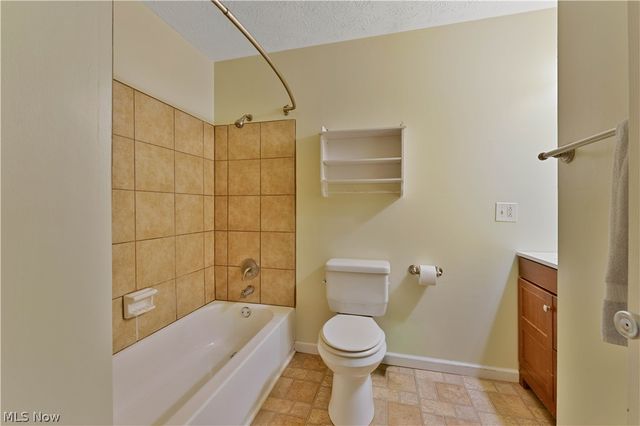 3671 Burkey Road, Austintown, OH 44515