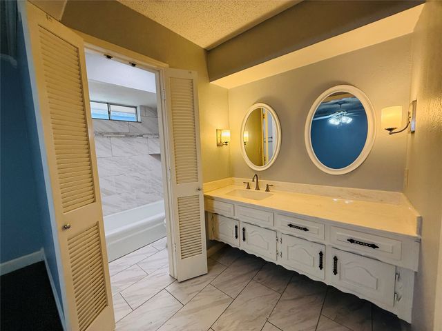 1112 Joanna Circle, Desoto, TX 75115
