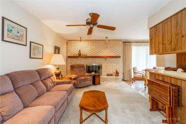 374 Shadywood Drive, Clayton, OH 45415