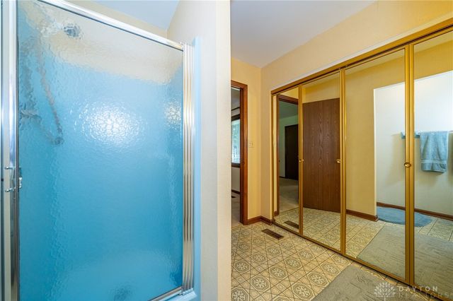 374 Shadywood Drive, Clayton, OH 45415