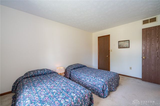 374 Shadywood Drive, Clayton, OH 45415