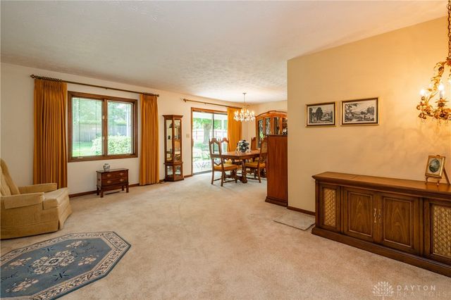 374 Shadywood Drive, Clayton, OH 45415
