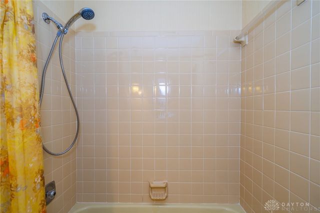 374 Shadywood Drive, Clayton, OH 45415