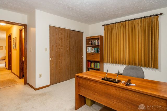 374 Shadywood Drive, Clayton, OH 45415