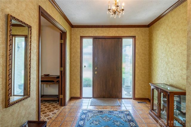 374 Shadywood Drive, Clayton, OH 45415