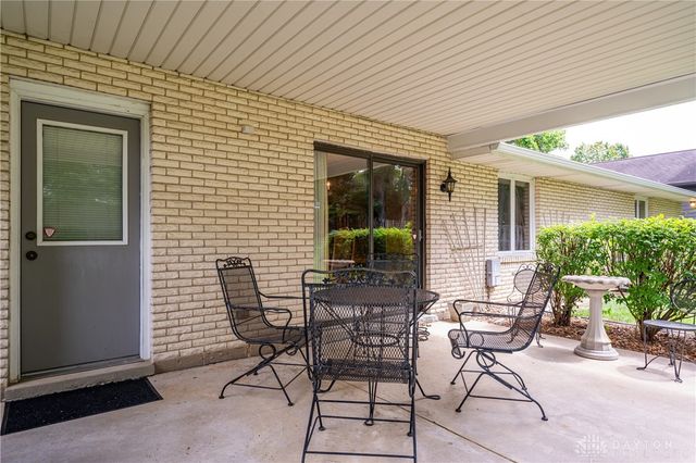374 Shadywood Drive, Clayton, OH 45415
