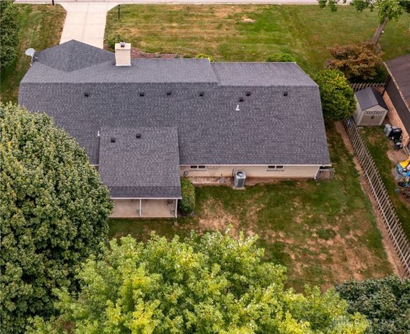 374 Shadywood Drive, Clayton, OH 45415