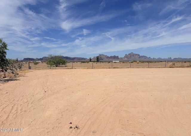 8802 S 537th Avenue, Tonopah, AZ 85354
