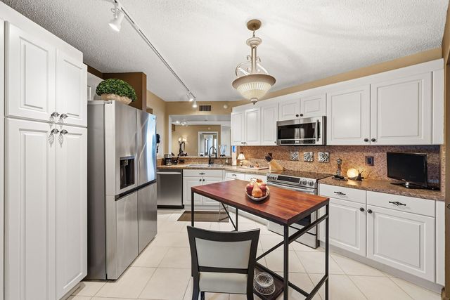 7763 Southampton Terrace 309, Tamarac, FL 33321