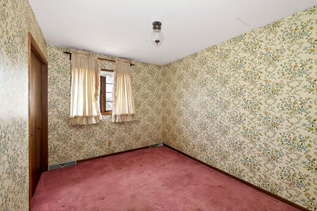 3525 Longfellow Road N, Fargo, ND 58102