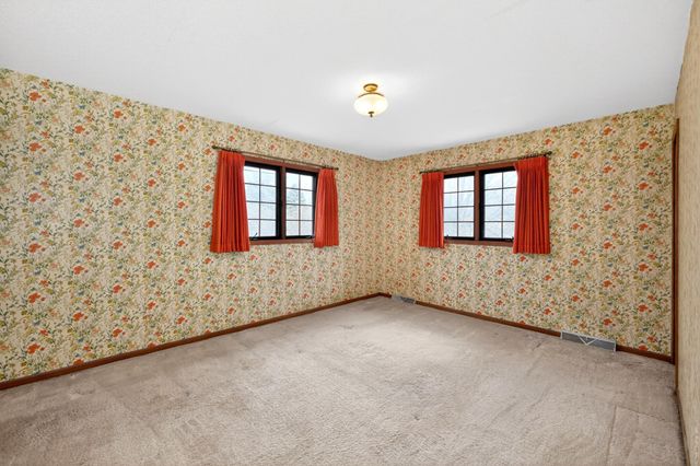 3525 Longfellow Road N, Fargo, ND 58102