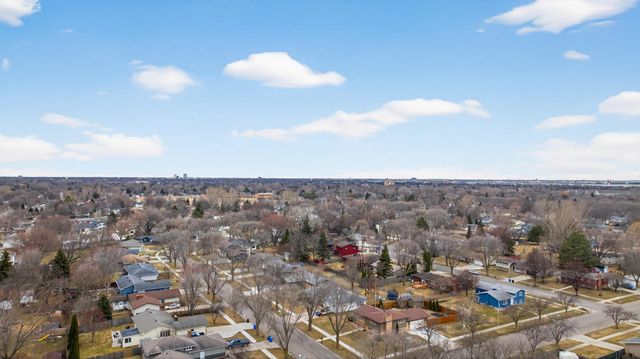 3525 Longfellow Road N, Fargo, ND 58102