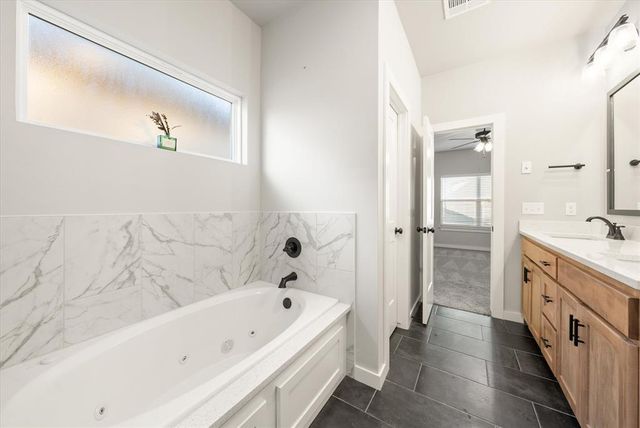 9209 SW 44th Terrace, Oklahoma City, OK 73179