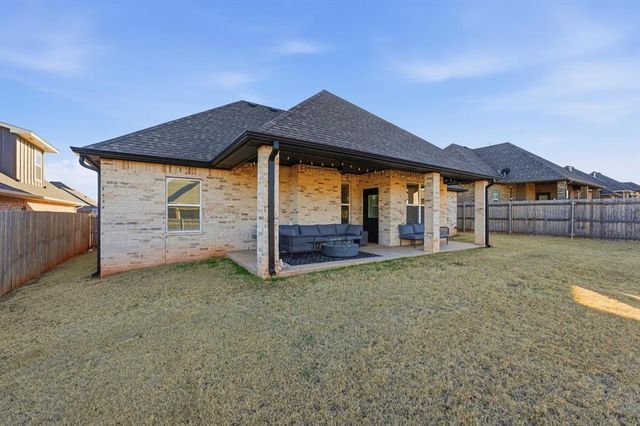 9209 SW 44th Terrace, Oklahoma City, OK 73179