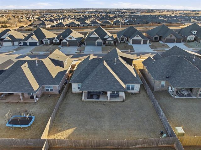 9209 SW 44th Terrace, Oklahoma City, OK 73179