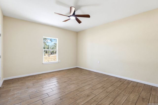 48 Grey Fox, Poteet, TX 78065