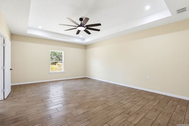 48 Grey Fox, Poteet, TX 78065