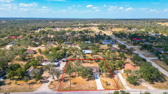 48 Grey Fox, Poteet, TX 78065