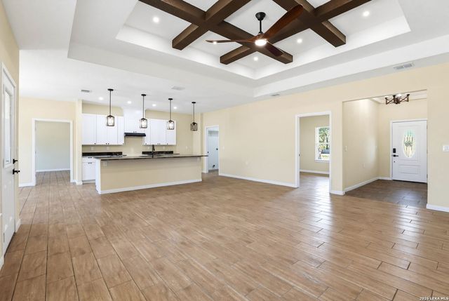48 Grey Fox, Poteet, TX 78065