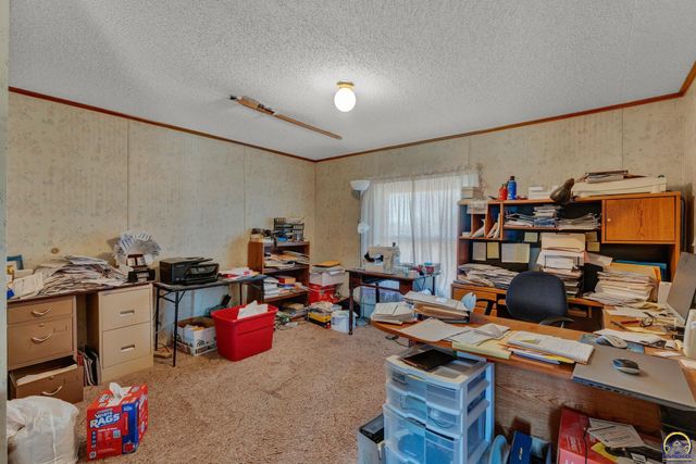 8240 SE Green ST, Berryton, KS 66409