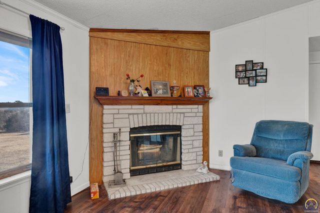 8240 SE Green ST, Berryton, KS 66409