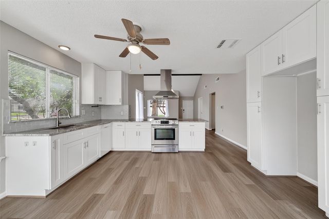 7164 S Dairy Ashford Road, Houston, TX 77072