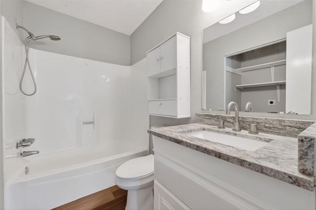 7164 S Dairy Ashford Road, Houston, TX 77072