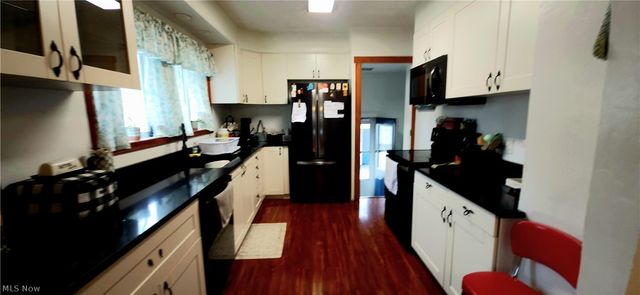 2416 Bakerwood Drive SW, Massillon, OH 44647