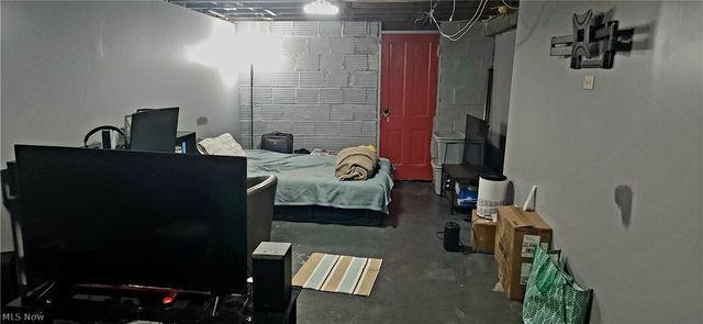 2416 Bakerwood Drive SW, Massillon, OH 44647