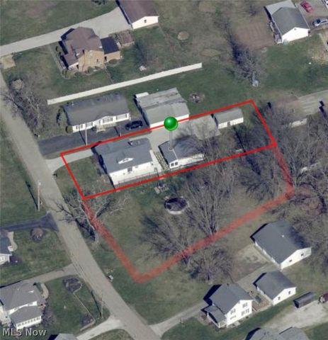 2416 Bakerwood Drive SW, Massillon, OH 44647