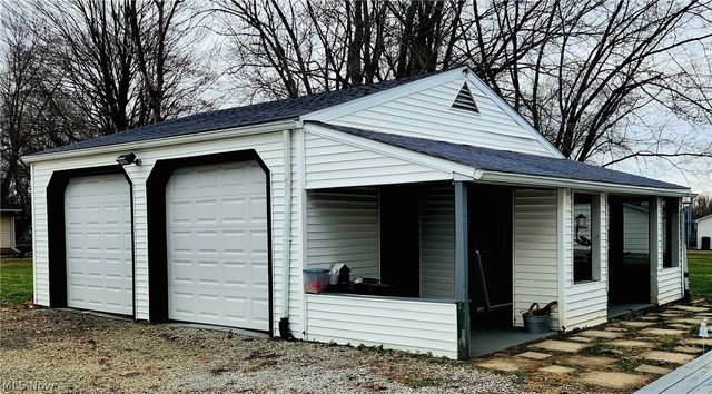 2416 Bakerwood Drive SW, Massillon, OH 44647