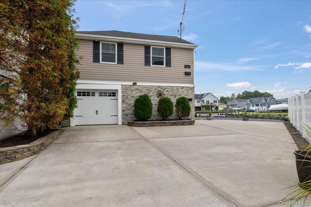 631 Lincoln Street, Baldwin, NY 11510