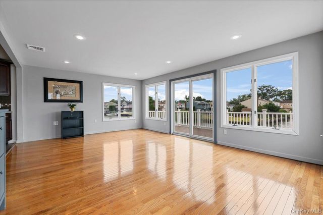 631 Lincoln Street, Baldwin, NY 11510