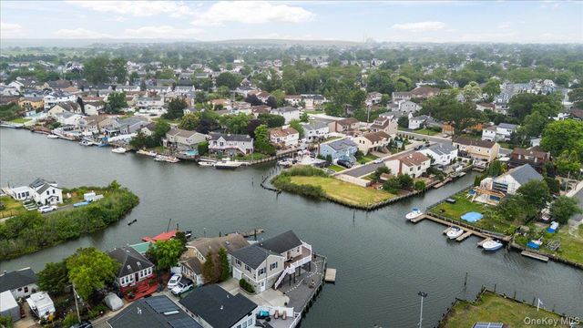 631 Lincoln Street, Baldwin, NY 11510