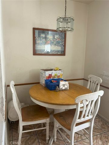 451 E 111th Place, Los Angeles, CA 90061