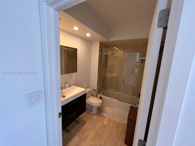 18671 Collins Ave 601, Sunny Isles Beach, FL 33160