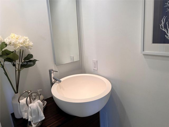 18671 Collins Ave 601, Sunny Isles Beach, FL 33160