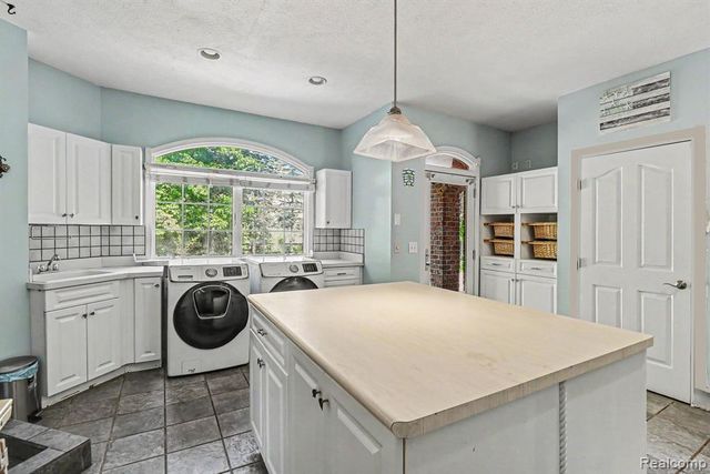 16400 Easudes Road, Grass Lake, MI 49240