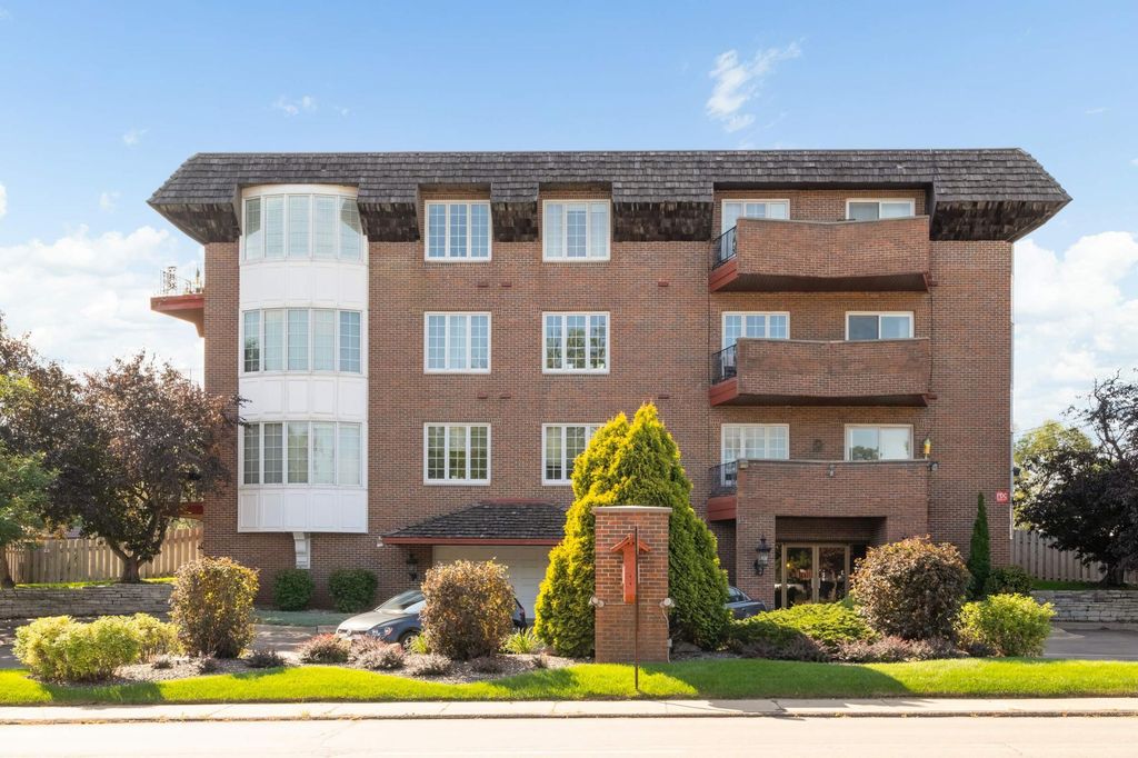 6300 Xerxes Avenue S 31, Edina, MN 55423