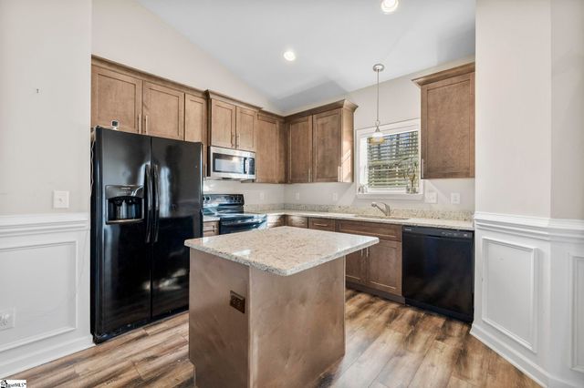 111 Academy Drive, Pickens, SC 29671