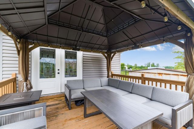 7659 Johnstown Utica Road, Johnstown, OH 43031
