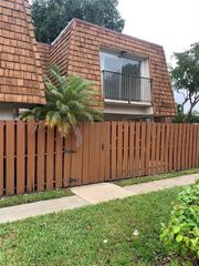 2161 Orange Grove Drive D-9, Davie, FL 33324
