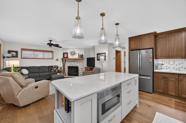 1657 Okeeffe Avenue, Sun Prairie, WI 53590