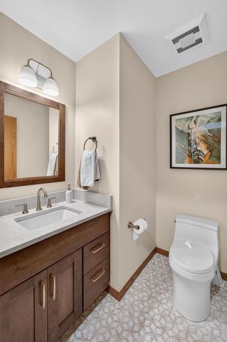 1657 Okeeffe Avenue, Sun Prairie, WI 53590